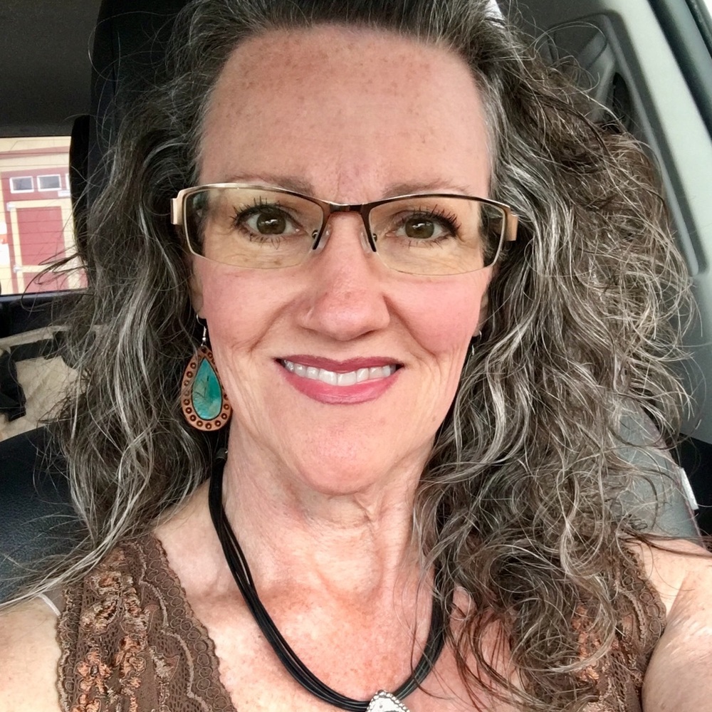 Meet your Posher, Rochelle